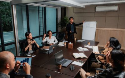 Tu empresa no necesita más reuniones, necesita transformarse.